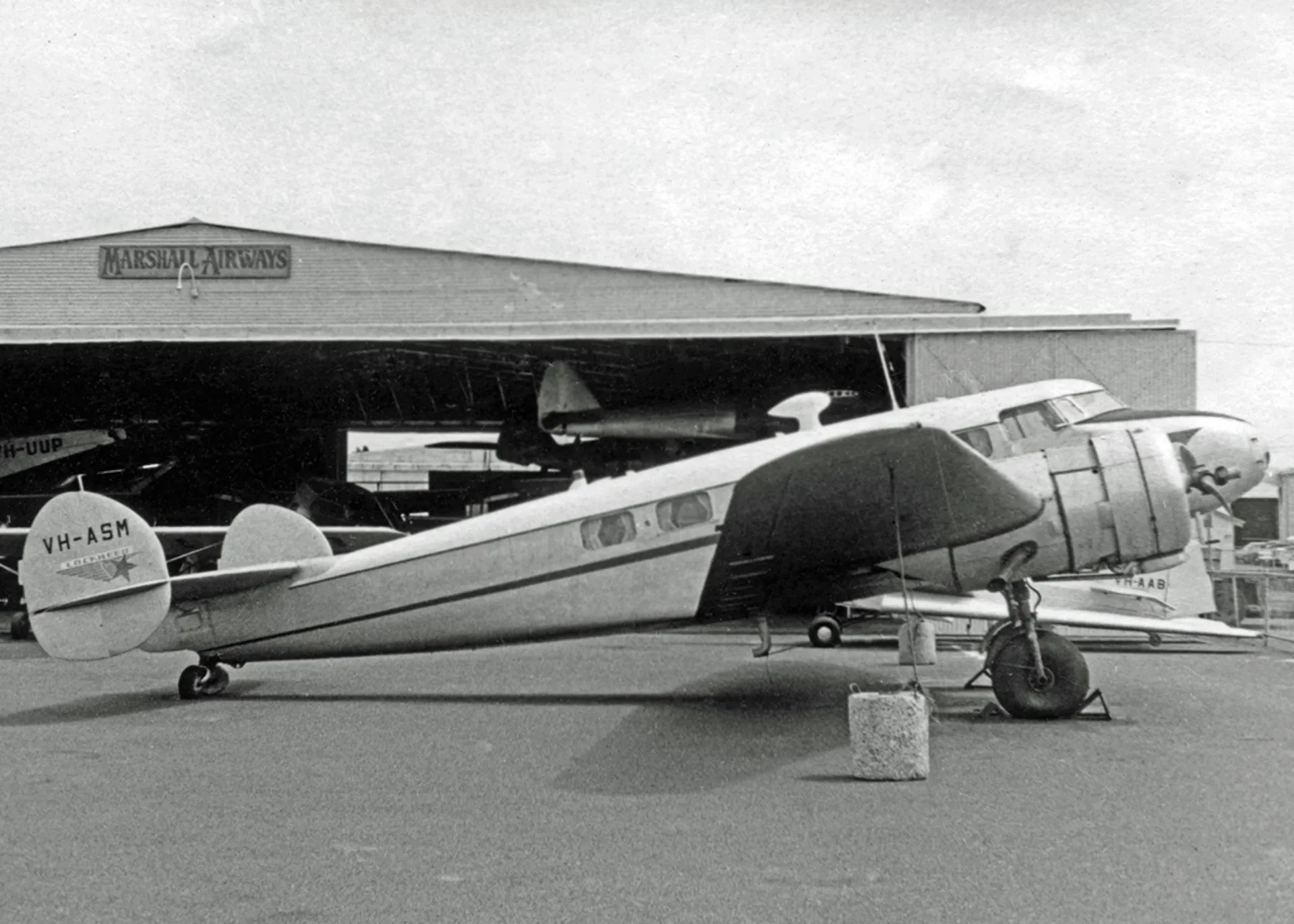 Lockheed model 10 electra. Lockheed 10 Electra. Lockheed l-10e Electra. Lockheed model 9 Orion.